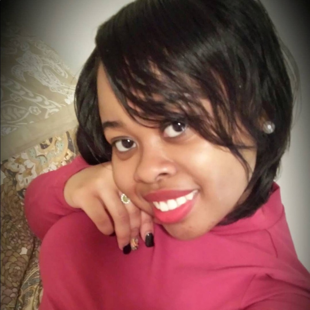 Meet your Posher, Symone
